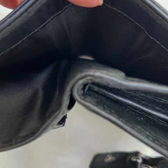 COPY - Vintage Coach Black Wallet with Silver Buckle - Picture 8 of 16